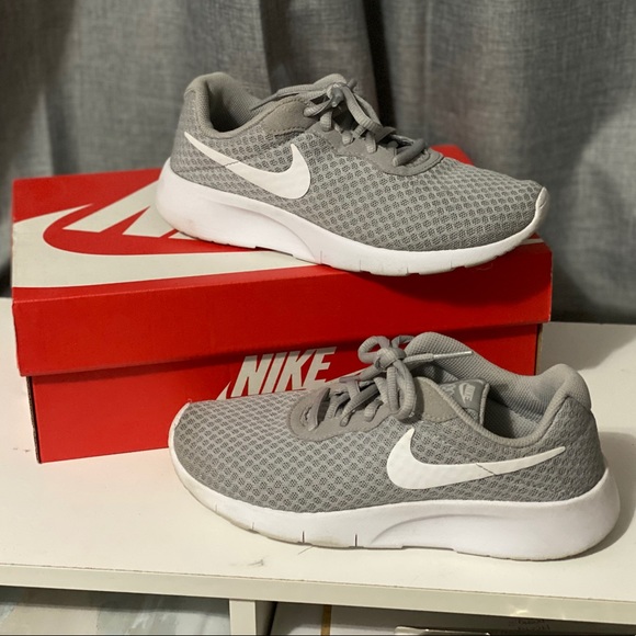 Nike Other - Nike Tanjun (PS)